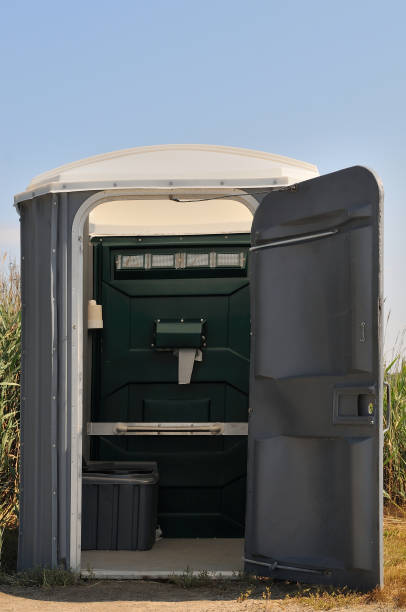 Best Construction site porta potty rental  in Cheval, FL